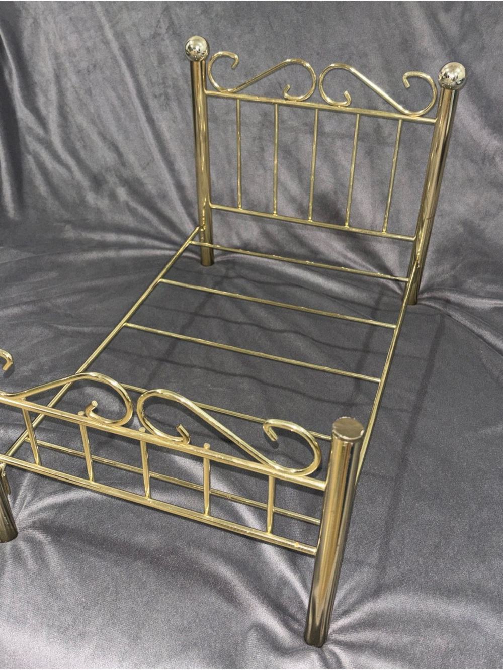 Pleasant Company American Girl Doll Samantha's Victorian Brass Bed